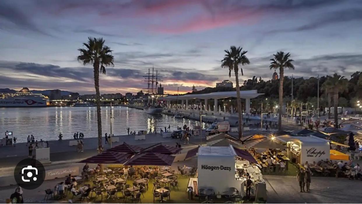 Apto Stella Málaga Buitenkant foto